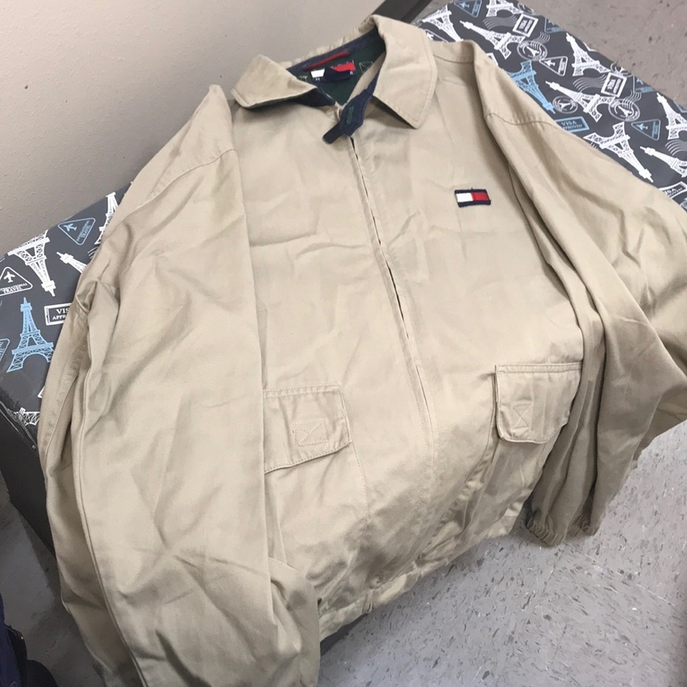 ⚡️⚡️ Tommy Hilfiger Light Jacket